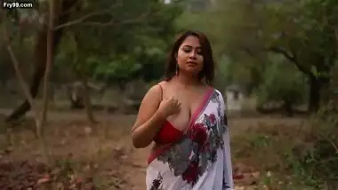 Big boobs model Parna photoshoot video – 2