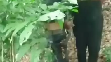 Desi village girl sex with lover in jungle