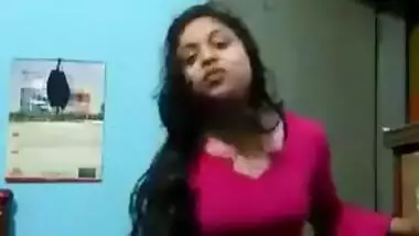 Desi Sexy Girl Showing For Lover