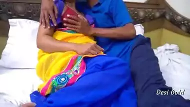 Real Hot Indian Bhabhi Sex With Young Lover