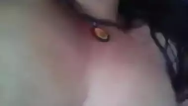 Cute Desi gal sex tease clip for her lover goes viral
