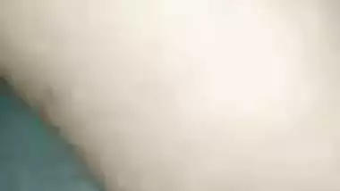 Desi girl gives hairy pussy to XXX boyfriend and fools around close-up