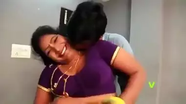 Telugu hot aunty and bahu sex with tenant