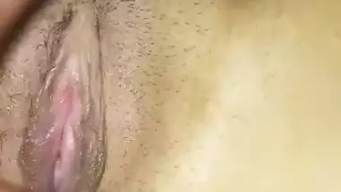 Newly married bhabi pussy fingering