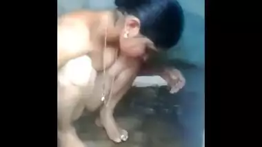 bhabhi taking shower filmed by hubby