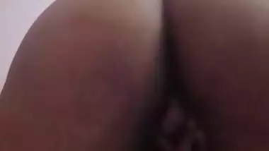 MILF desi fingering in nude viral video shared