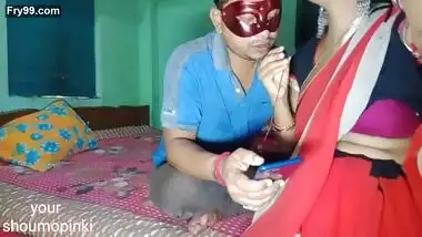 Bangali pinki vabi ko paros ki davor ne sath mast choda or lund ka pani vabi ki boobs ke upor out kiya