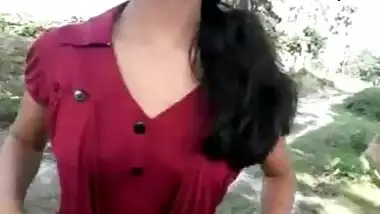 Desi young hot girl boobs