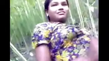 Bangladeshi village girl fucked outdoor