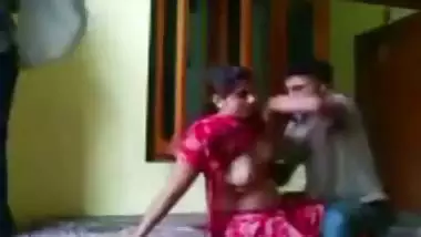 Desi mms sex leaked. Nephew fucks his aunt's pussy and ass every morning