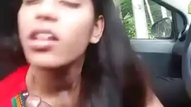 Desi girl sucking lover cock in car