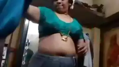 Tamil Chubby Aunty Video Leaked (Must Watch)