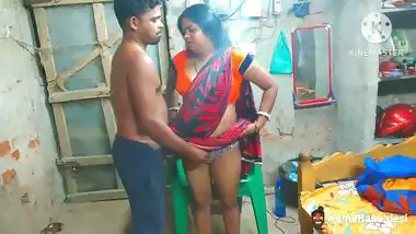 Desi boudhi gets satisfied by Devar in a Bangla sex video