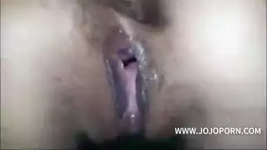 Indian girlfriend sucking dick -- www.jojoporn.com