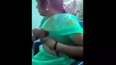 Mallu aunty office sex video going viral.