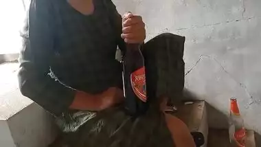 Desi Local Rendi Outdoor Drinking Beer Pissing Beer Bottle