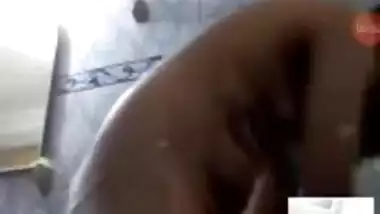 Desi gf Shaving Pussy In Video Call