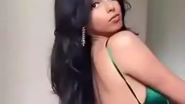 Hottest busty girl Sexy View