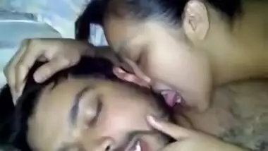 Desi mms fucking clip of Mumabi college girl Saloni