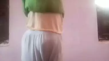 Tamil Wife Undress