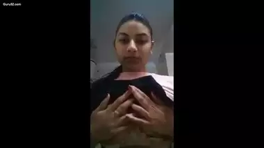 Desi south girl fingering pussy