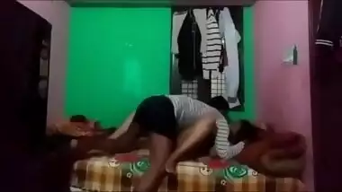 Desi sister caught with the neighbor