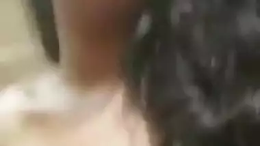 desi girl showing her big boobs