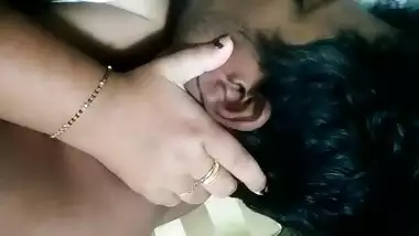 Large Desi Boob Engulfing MMS video