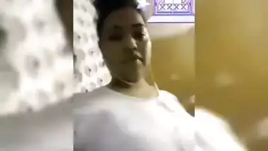 Desi Girl Showing Boob And Pussy On VideoCall