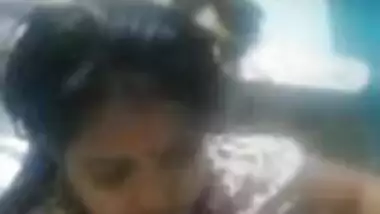 Bade dudhwaali bhabhi ko kutiya banaakr thhokaa