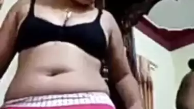 Sexy Nepali Girl Showing Pussy