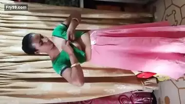 Desi Bhabhi Wearing Cloths