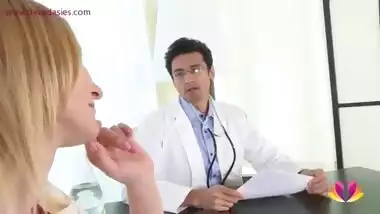 Doctor Niks Indian fucks impotent patient's wife