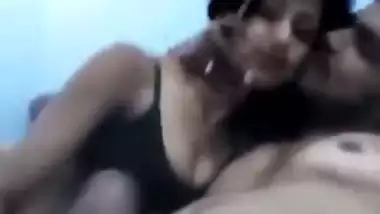 Desi girlfriend home sex with her bf MMS episode