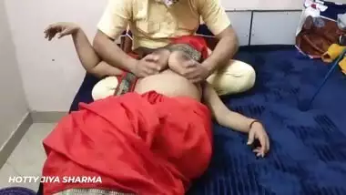 Best XXX Real Homemade Fuck scene. Bahu Ki Chutt Maari (Part - 1)