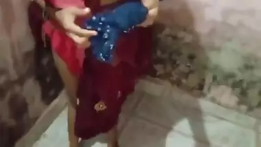 Dard Ho Raha Hai Aise Mat Chodo Bhabhi Ki Hindi Me Chudai