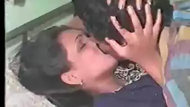 a nice indian shy girl geting fucked[homemade]...