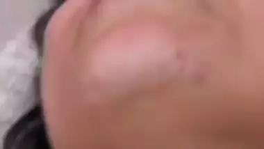 Gigolo bangs a desi Indian MILF in desi sex MMS