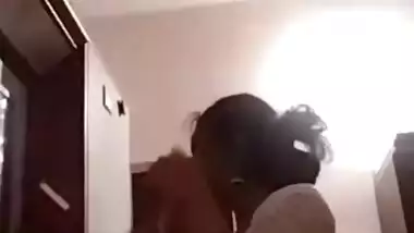 Desi Girl Showing Her Boobs on Vc