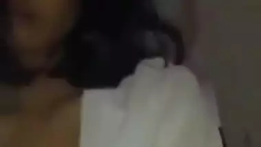 Sexy college girl riding her boyfriend mms leaked