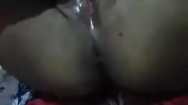 Desi village aunty fingering pussy her lover