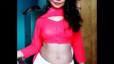 cute college girl sumpi erotic navel show