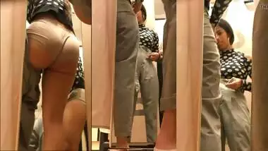 Girl cabine fitting room 10 - Indian desi bitch try pants