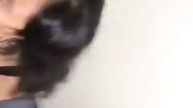 Desi Patna Bhabhi gives an erotic Bihari blowjob