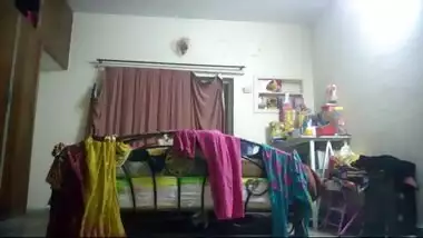 Mature Desi Aunty Dress Change Leaked MMS