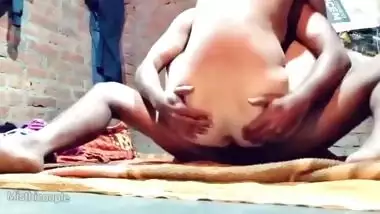 Hot desi Village young bhabhi hard sex with her husband