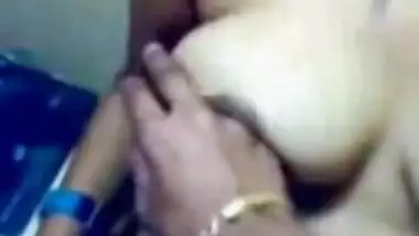 19yo Indian teen nude blowjob while boob press