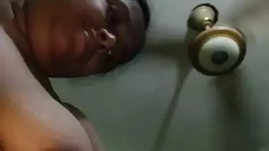 Bengali wife moaning sex with house rent guy