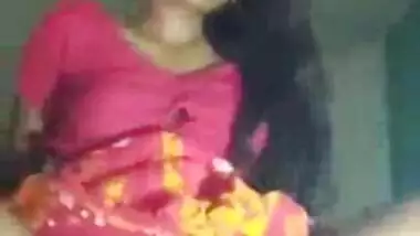 Tamil village girl showing sexy pussy mms