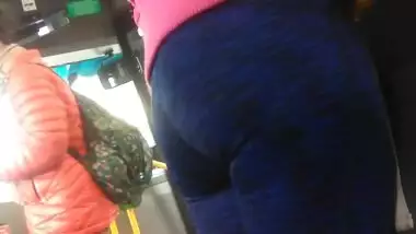 desi girl nice butt in blue tights